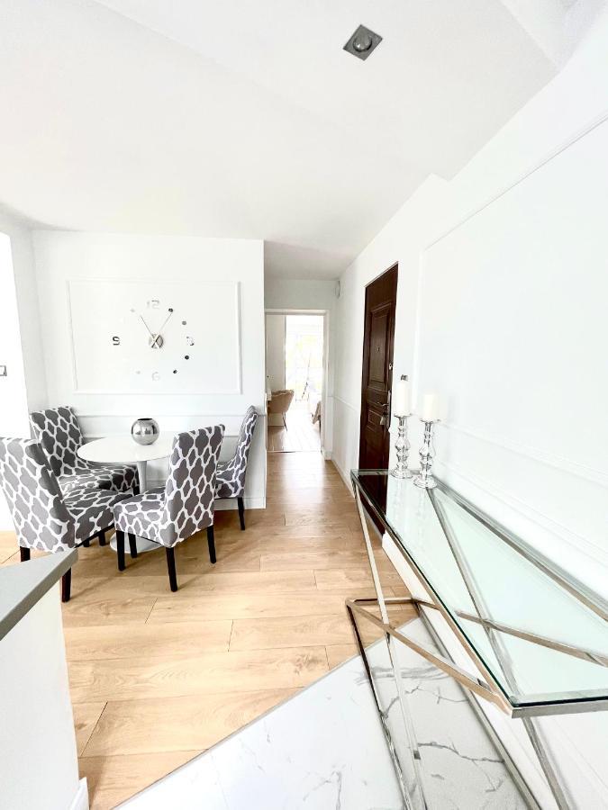 Smart Apartment *