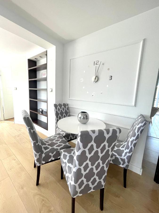 Smart Apartment *